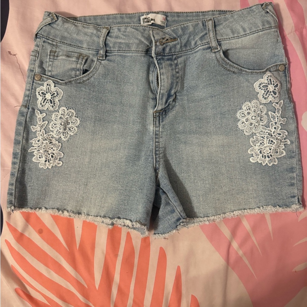 Epic Thread Short for girls. Size 16.